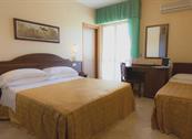 Hotel Maria - Pineto