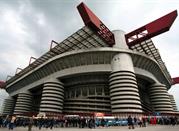 Die beeindruckende Stadio San Siro außerhalb