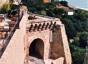 Una via che porta alla città alta