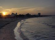 Il tramonto sulla spiaggia