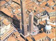Bologna, Le due Torri