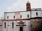 Fianco destro della Cattedrale di San Lorenzo