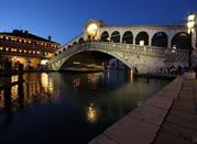 Il Ponte di Rialto vista notturna