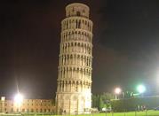 La tour la nuit