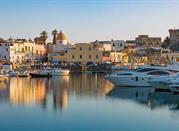 Il porto di Ischia