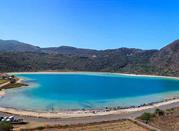 Spettacolare vista sullo specchio di Venere a Pantelleria