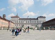 Piazza Castello e Palazzo reale