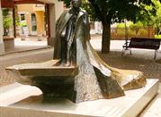 Una significativa statua in ricordo del celebre musicista Gustav Mahler