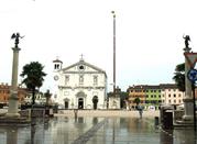 Esagonale Piazza Grande