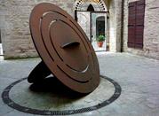 Eliseo Mattiacc Ordine cosmico 1987 acciaio e corten Ph Maurizio Tagliatesta