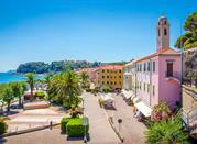 Liguria, Savona passegiata al mare