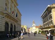 Il corso Garibaldi con il Palazzo del Governo