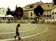 Ritrovo in piazza