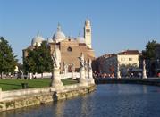 Vista della Basilica di Santa Giustina