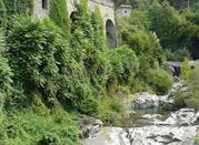 Il borgo e' situato su un colle