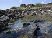 Costa e le rocce a Pantelleria