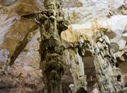All'interno della Grotta Ispinigoli