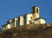 santuario in cima a Monte Isola