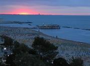 La spiaggia e' ben attrezzata