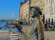 Tieste, ponte rosso, statua di James Joyce