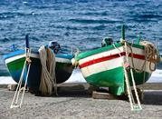 Isola di Salina nell'arcipelago delle Eolie