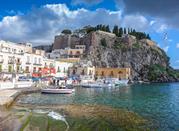 Marina di Lipari, vista sul porto, isole Eolie