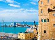 Scorcio sul porto di Ancona