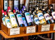 San Gimignano, negozio di vini nel centro