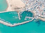 Vista aerea del porto di Scoglitti, Ragusa