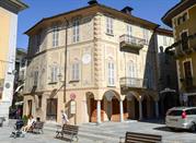 Varallo Sesia, edificio del centro