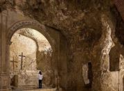Cripta S.Restituta (XIII Sec) Simulacro Altare