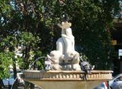 Fontana dei Delfini