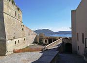 Castello Aragonese di Baia