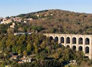 Ariccia, Castelli Romani, viadotto stradale costruito verso la metà del XIX secolo