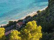 Baia dei Saraceni vicino a Varigotti 