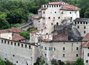 Vista aerea del Castel Pietra
