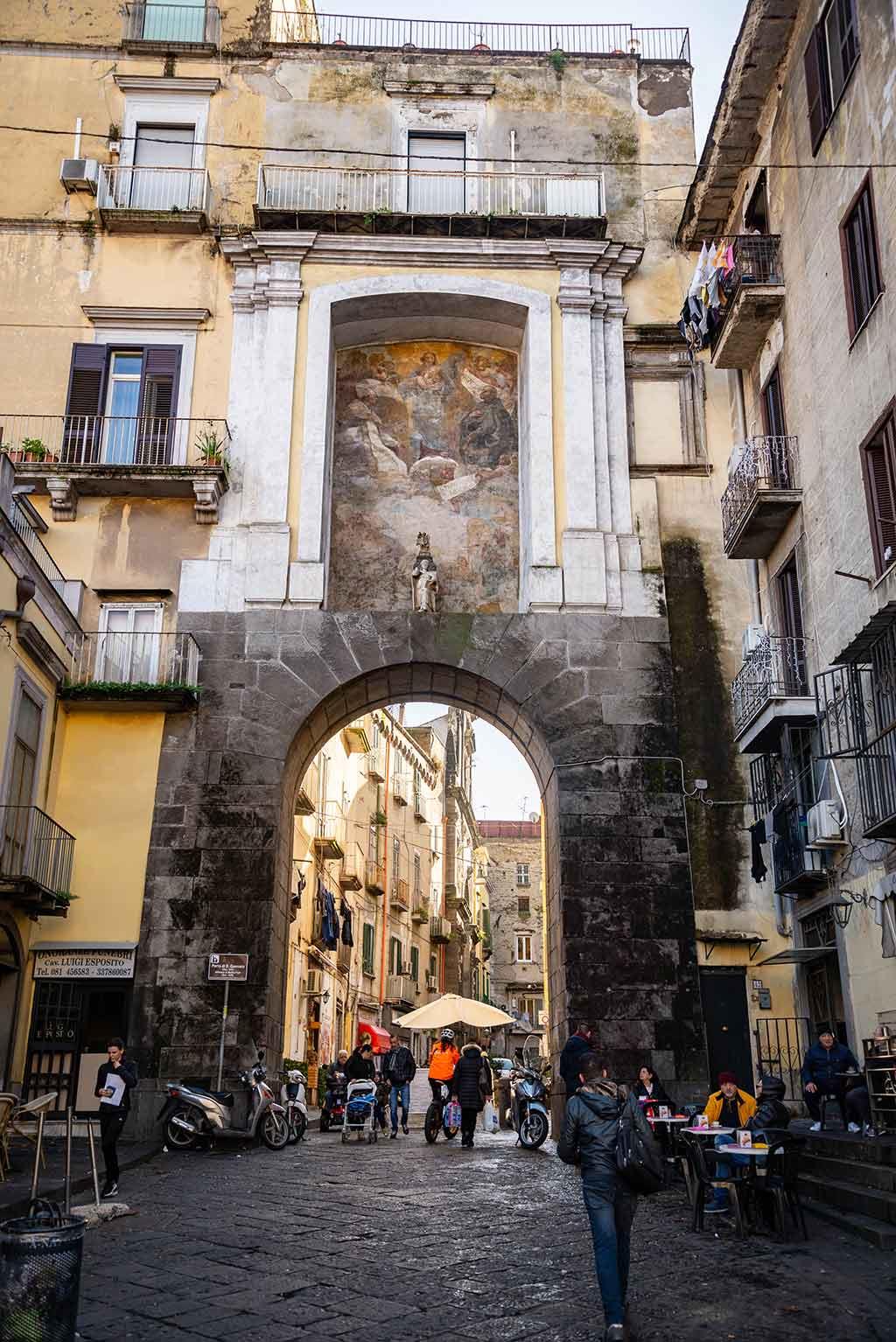 Porta San Gennaro