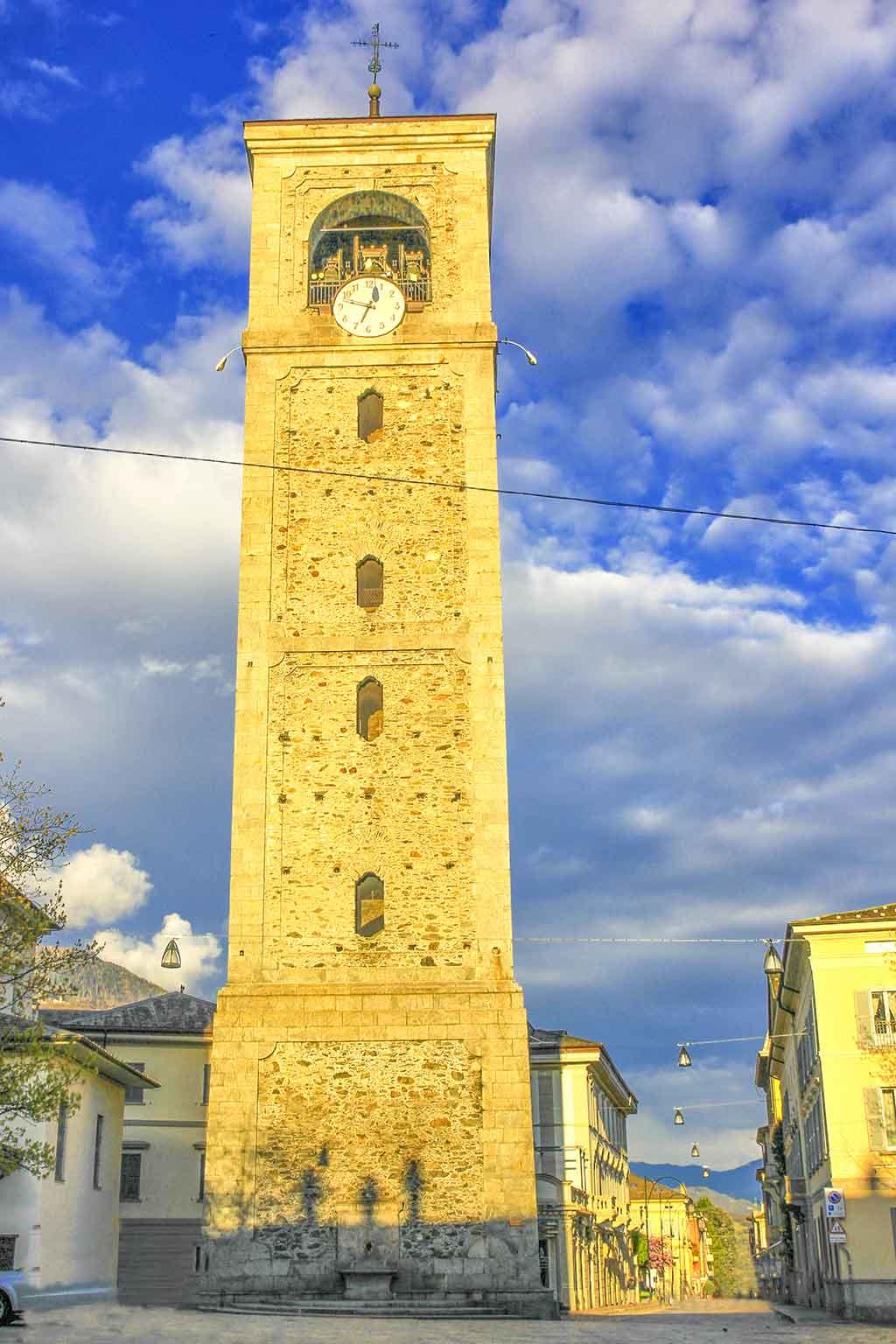 Torre Civica o Torre Ligariana