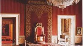 Room of the throne