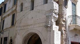 Porta Leona 