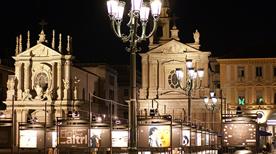 Chiesa di Santa Cristina e Chiesa di San Carlo. Piazza San Carlo