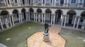 Milan, Brera, bronze statue of Napoleon, by Antonio Canova