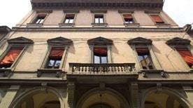 Palazzo Merendoni - >Bologne