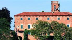Castello di Monteu Roero - >Monteu Roero