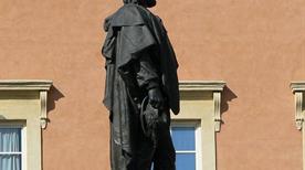 Statua Giuseppe Garibaldi - >Macerata