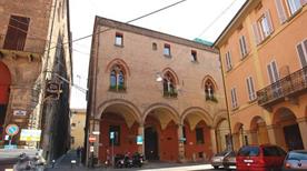 Casa Castili - >Bologne