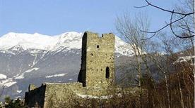 Castello San Maria Diroccato - >Tirano