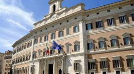 Palazzo di Montecitorio - >Roma