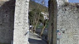 Porta degli Ortacci - >Gubbio