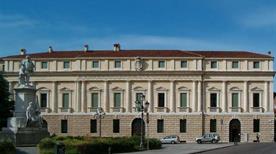Palazzo Vescovile - >Vicenza